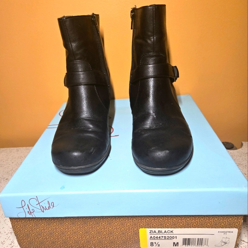 Life Stride Zippered Ankle Boots, 8.5 - Picture 8 of 8